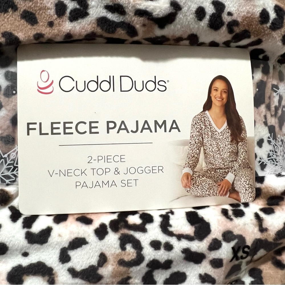 Cheetah Print Super Soft 2 Piece Pajama Set! XS